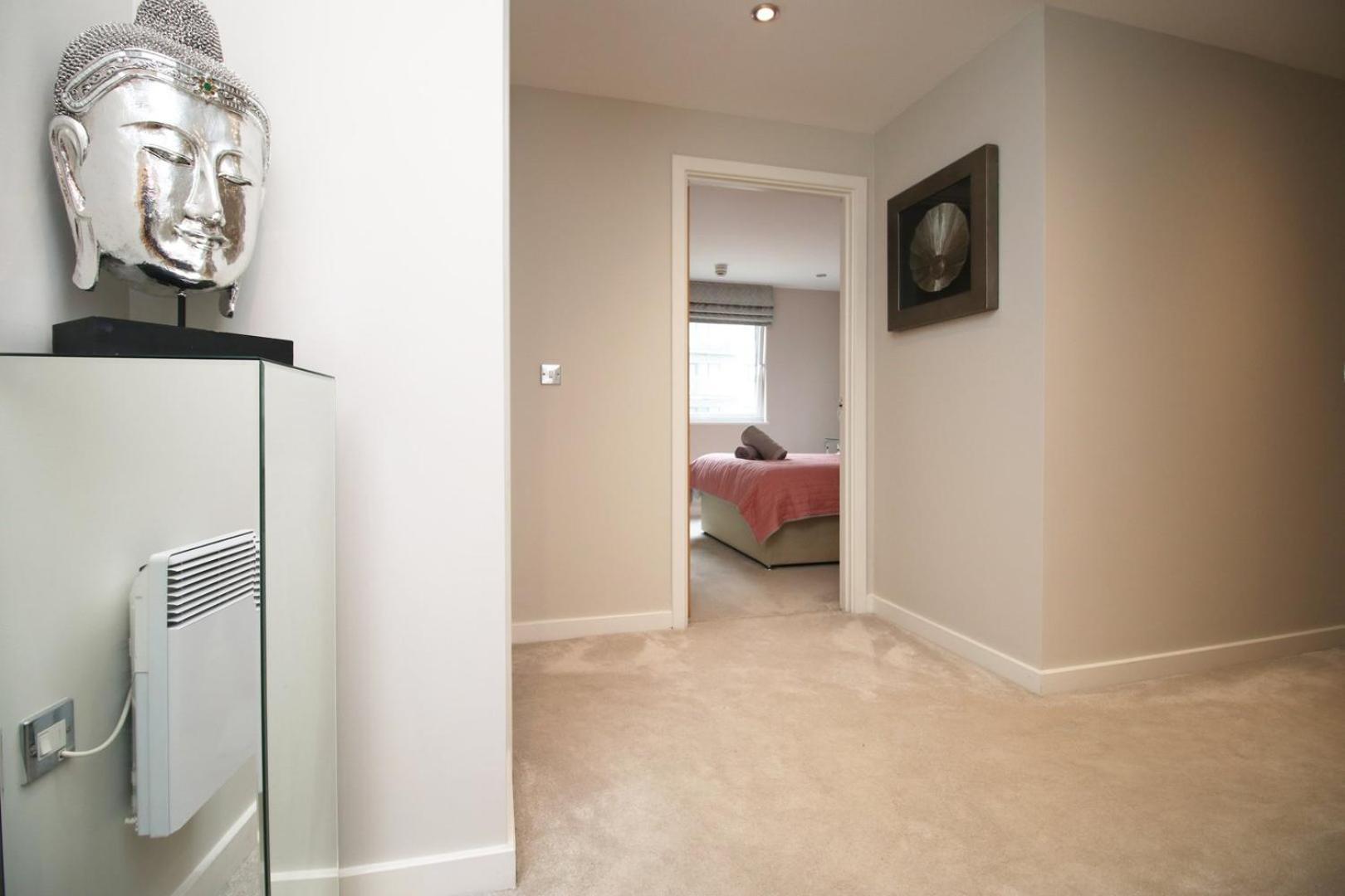 Perfect Getaway In Cardiff Marina Apartment Luaran gambar